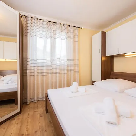 Elisa By Interhome Vakantiehuis Zagorje