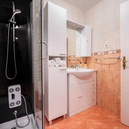 Vakantiehuis Elisa By Interhome