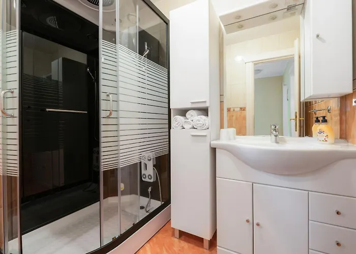 Elisa By Interhome *